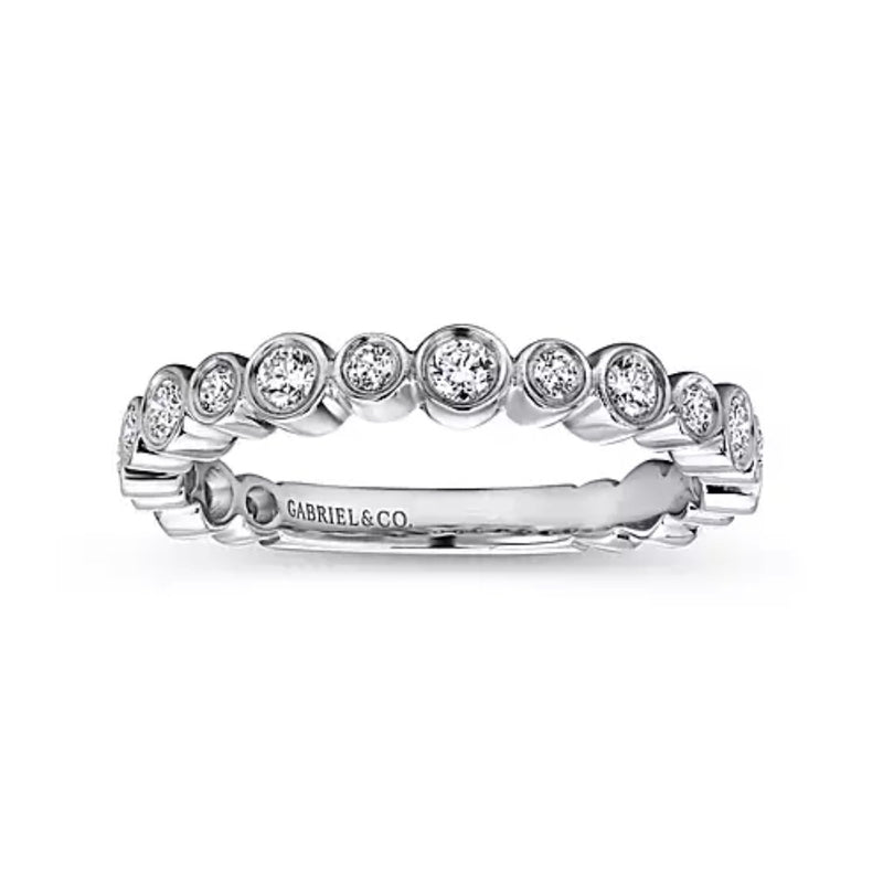 14K White Gold Alternating Bezel Set Stackable Diamond Band – Bay