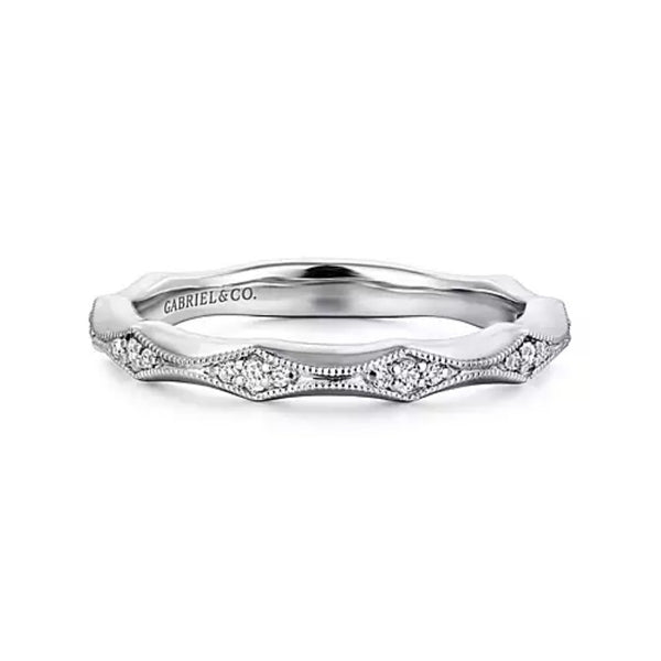 14K White Gold Antique Angled Diamond Wedding Band - Bay Hill Jewelers