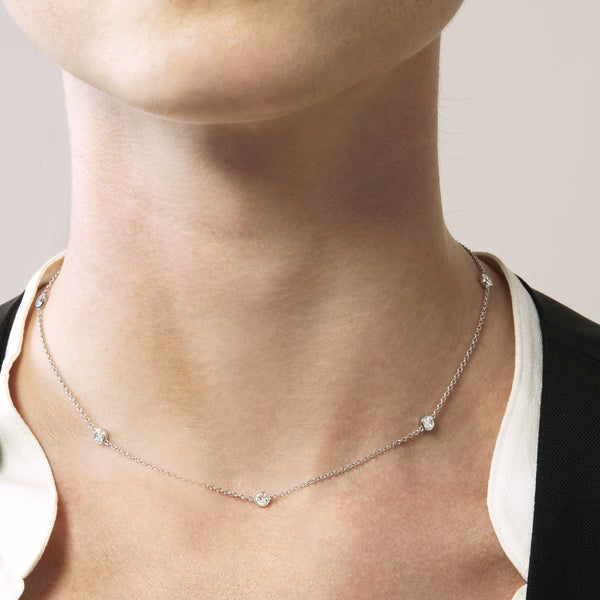 Hearts on Fire White Gold Signature Bezels By The Yard 5 Stone