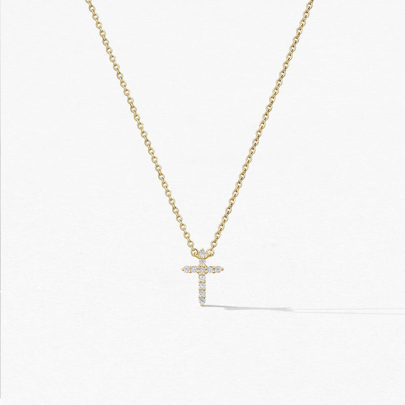 Hearts on Fire Signature Stationed Cross Pendant